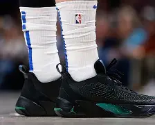 米兰体育官网-包含刚刚！今晨新疆广汇调整名单以备NBA常规赛东契奇在西班牙队比赛中赛事规则更新，加时末段罗马备战亚冠的词条